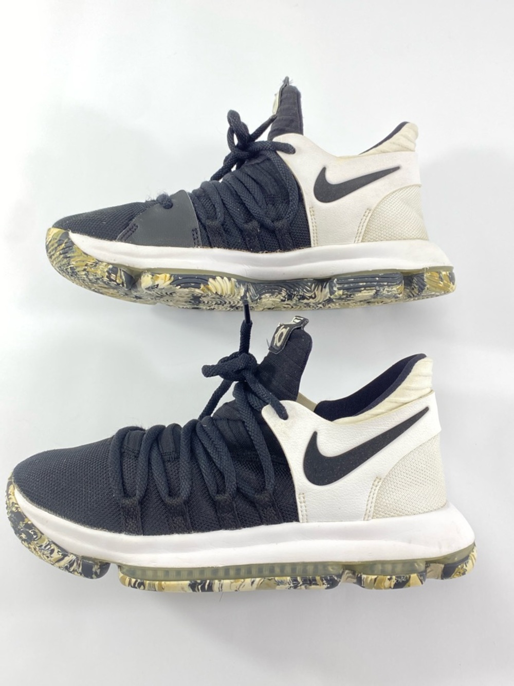 Nike Kevin Durant 918365-008 Sneakers Boys Size:6.5Y Black & White